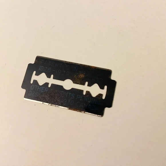 Vintage 1930s Gillette  Blue Blades Safety Razor Canada Lot of 6 - Picture 5 of 14